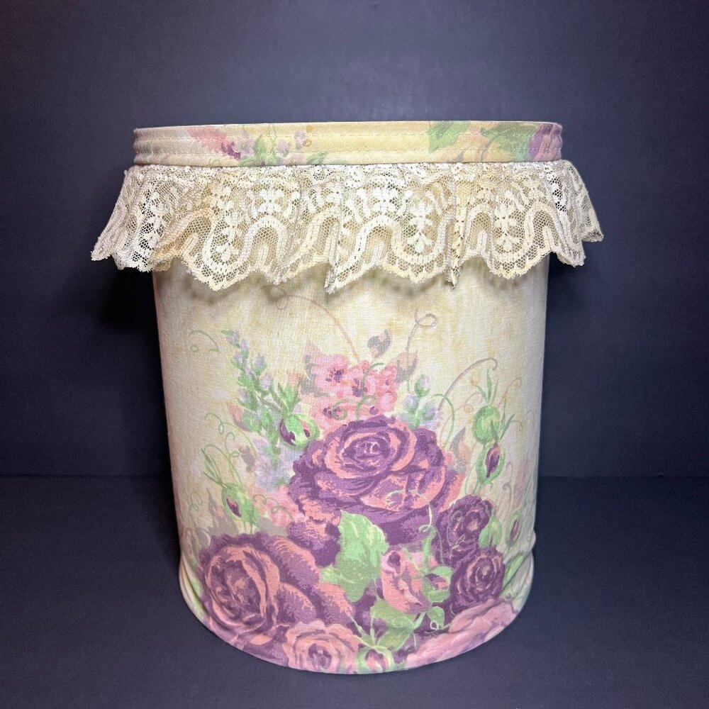 Vintage Vineyard Rose Rhapsody Floral Print Lace Trim Fabric Wastebasket Bin 10"